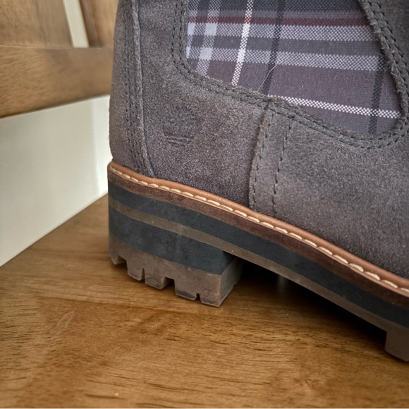 Timberland Courmayeur Valley Chelsea Dark Grey Boots Suede Plaid Women Lug 7.5 - Picture 7 of 11